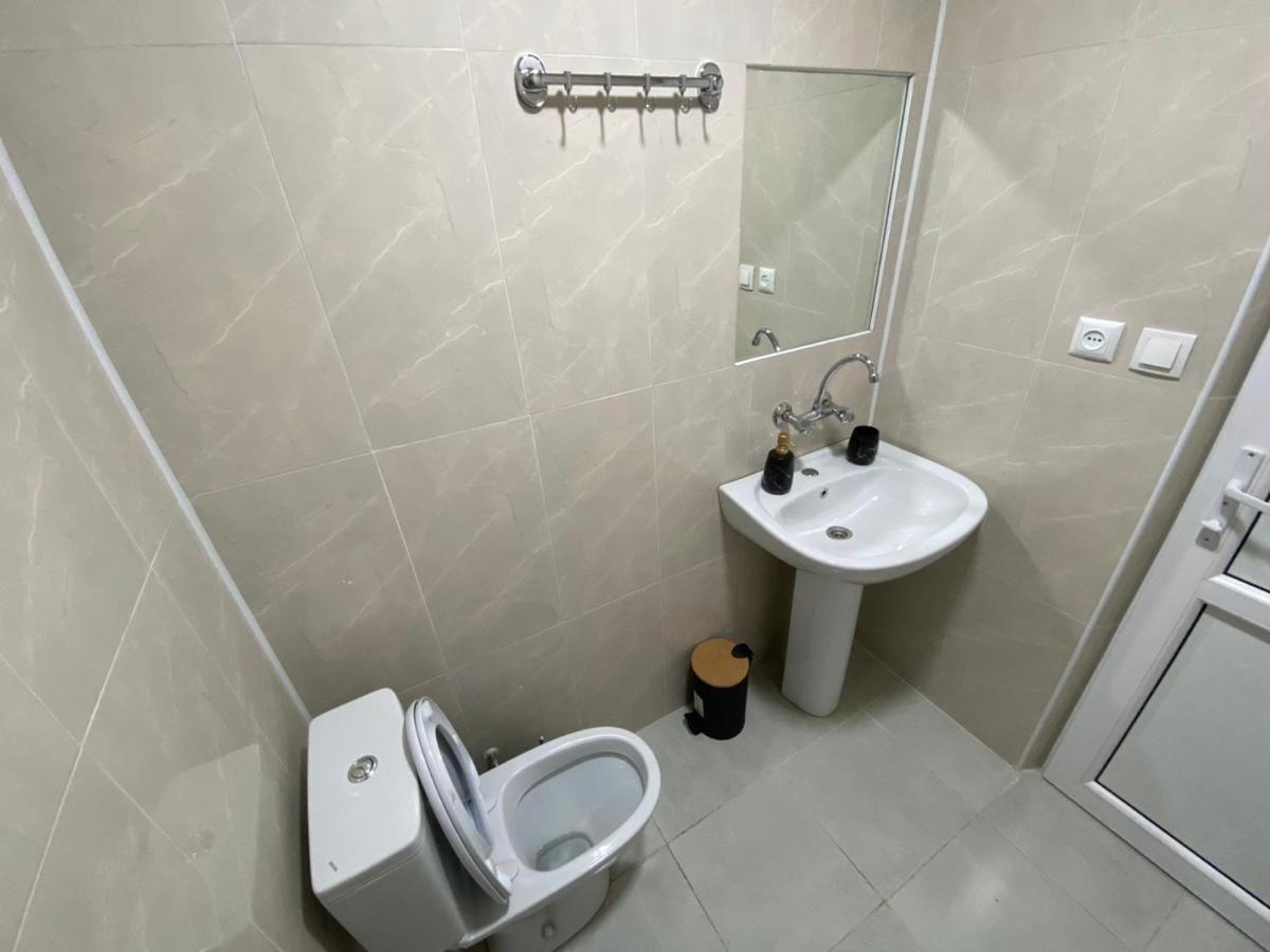 Guesthouse Luka Kutaisi Ngoại thất bức ảnh