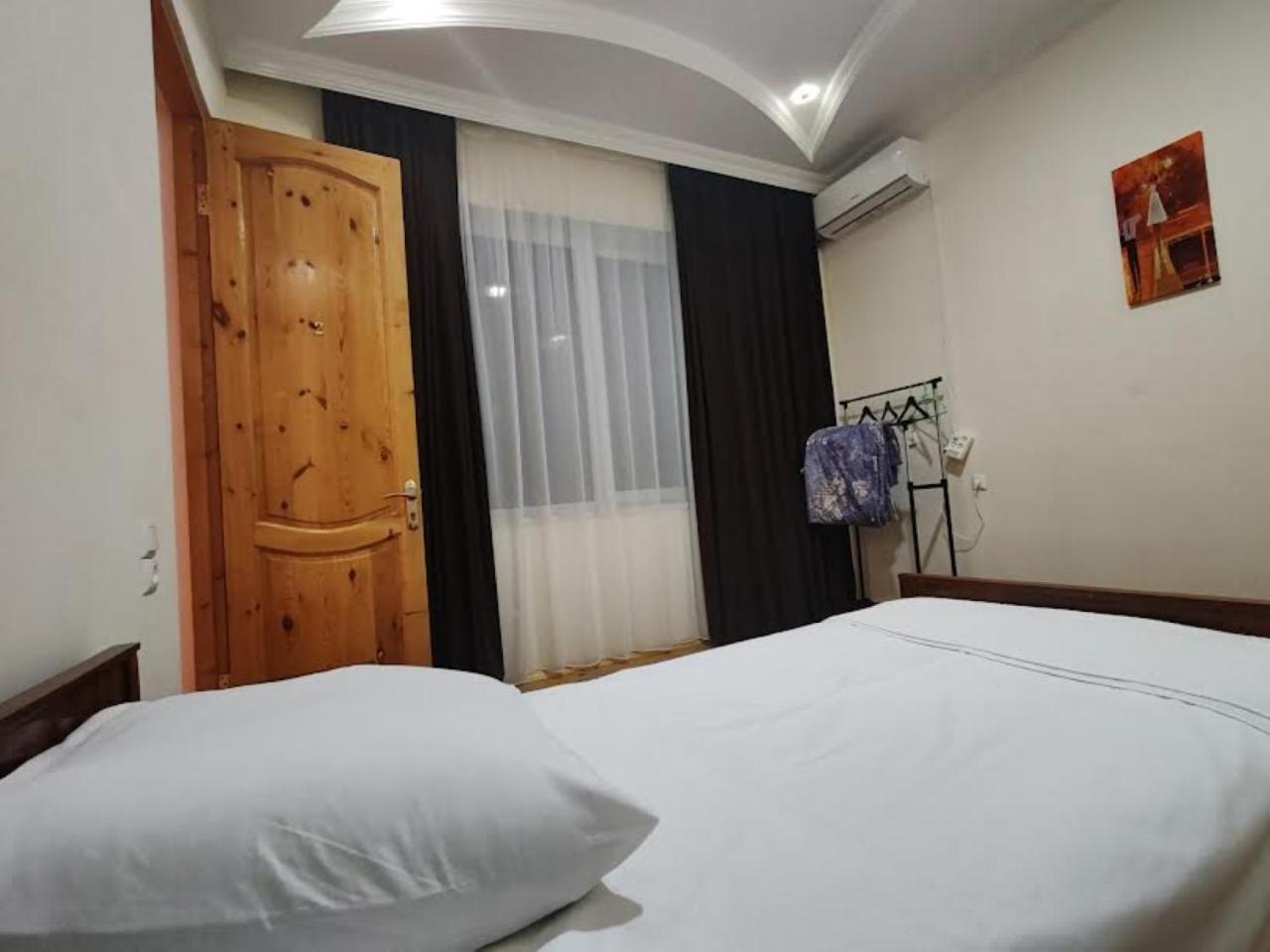 Guesthouse Luka Kutaisi Ngoại thất bức ảnh
